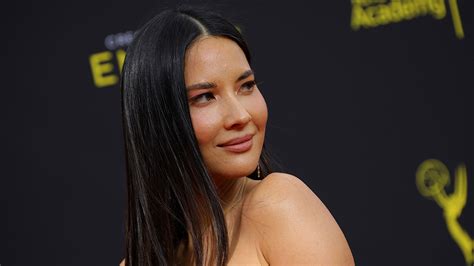 Olivia Munn scorches in her spiciest picture as she。